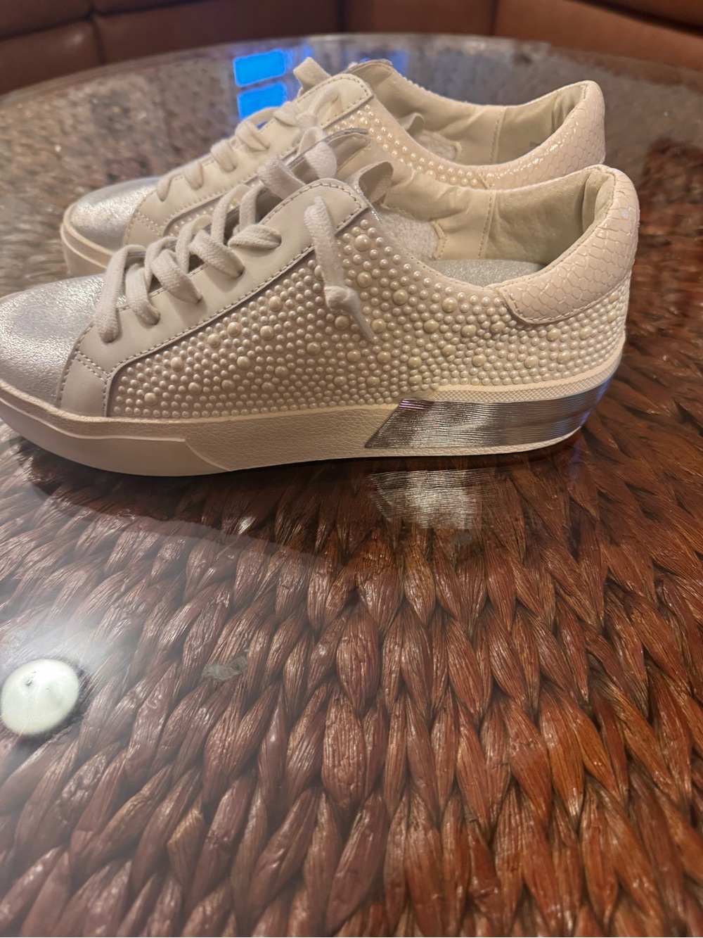 Dolce Vita Zina Vanilla White Pearl Lace-Up Sneakers - size 6.5 - Picture 5 of 9